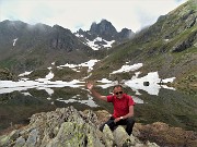 45 Un saluto dagli amati Laghetti di Ponteranica con splendida vista sul Monte Valletto